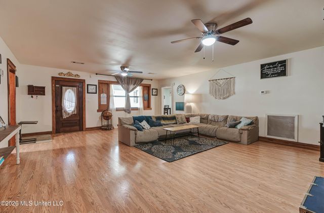 28 W M Stewart Road, Carriere, MS 39426