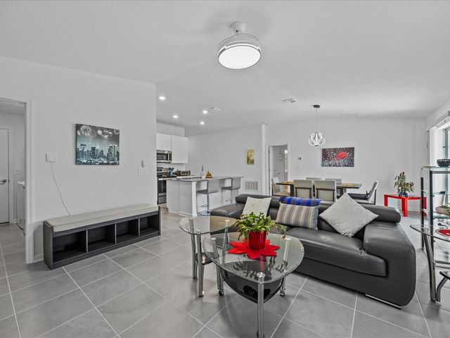 873 DARING DRIVE, Davenport, FL 33837