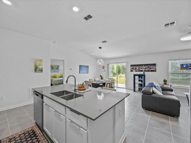 873 DARING DRIVE, Davenport, FL 33837