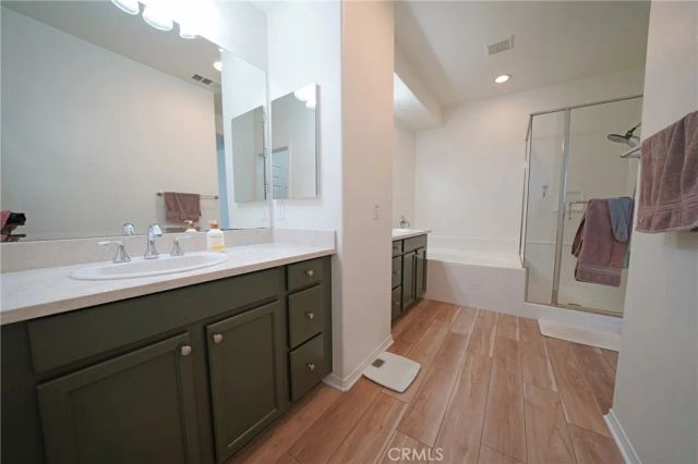 28635 Pietro, Valencia, CA 91354