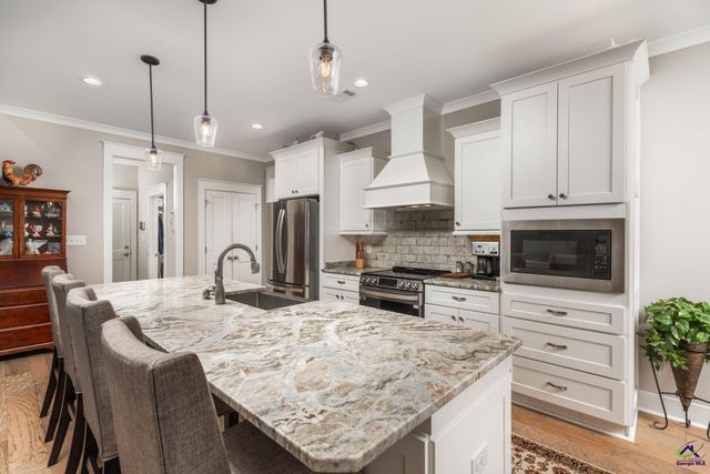 107 Windborne Court, Kathleen, GA 31047