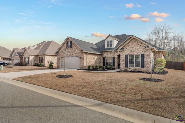 107 Windborne Court, Kathleen, GA 31047