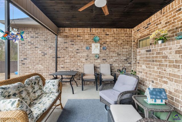 107 Windborne Court, Kathleen, GA 31047