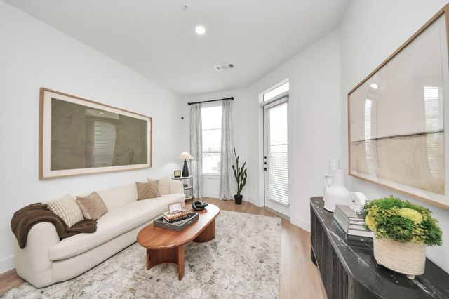 15635 Memorial Drive 478, Houston, TX 77079