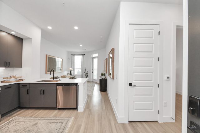 15635 Memorial Drive 478, Houston, TX 77079