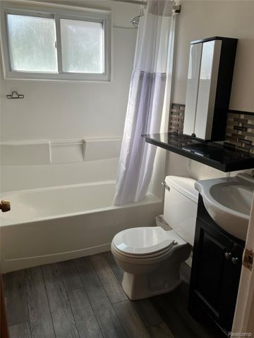 28845 Dawson Street, Garden City, MI 48135