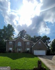 515 Carriage Walk Court, Stone Mountain, GA 30087