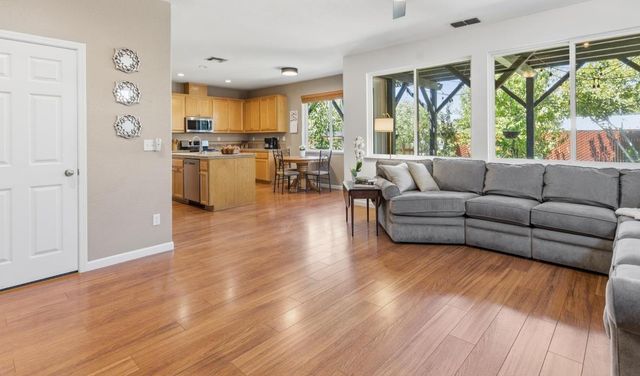 3154 Olympic Way, Auburn, CA 95603