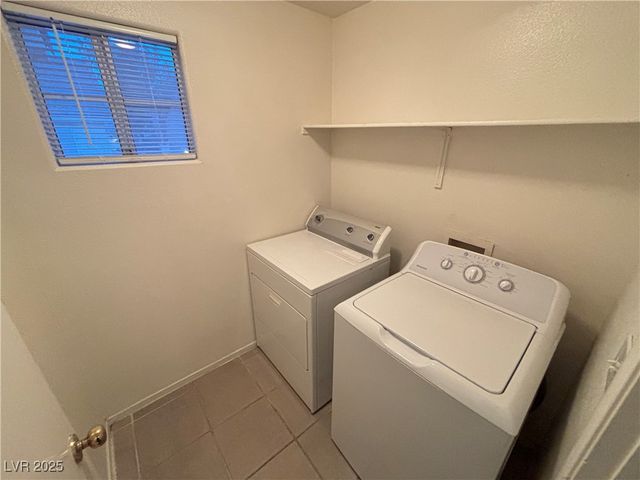 1337 Silver Sierra Street, Las Vegas, NV 89128