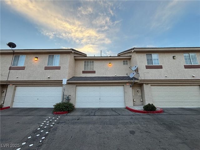 1337 Silver Sierra Street, Las Vegas, NV 89128