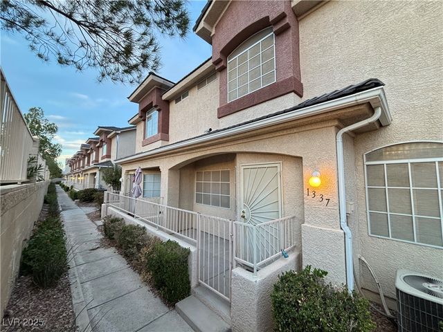 1337 Silver Sierra Street, Las Vegas, NV 89128