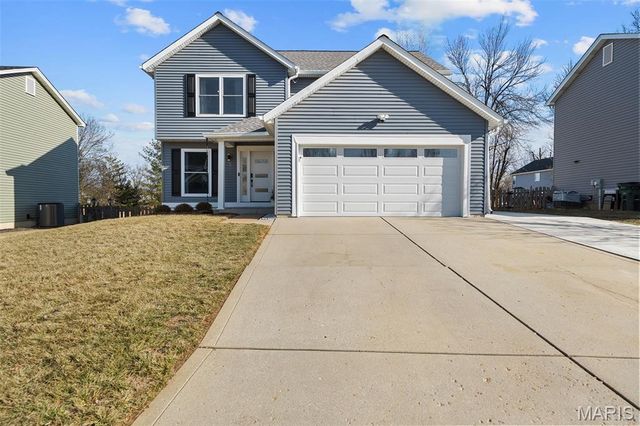 809 Crescent Ridge Drive, Valley Park, MO 63088