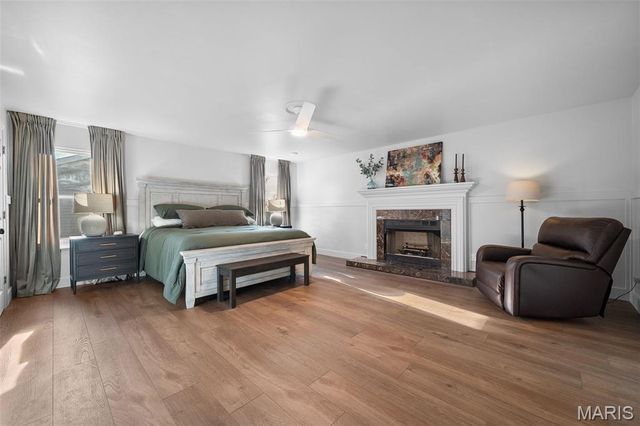 809 Crescent Ridge Drive, Valley Park, MO 63088