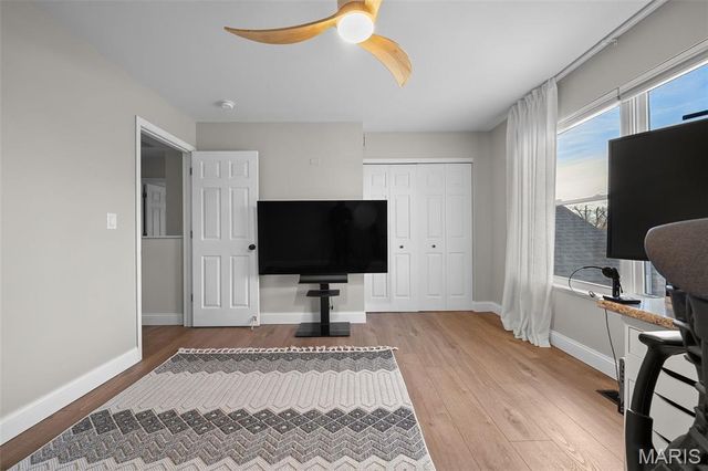 809 Crescent Ridge Drive, Valley Park, MO 63088