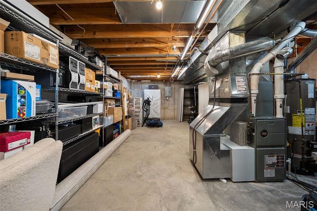 809 Crescent Ridge Drive, Valley Park, MO 63088