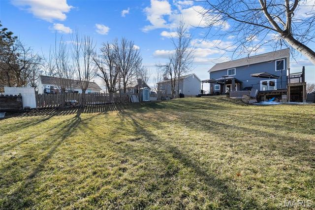 809 Crescent Ridge Drive, Valley Park, MO 63088