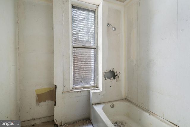 1822 MONROE STREET N, Baltimore, MD 21216