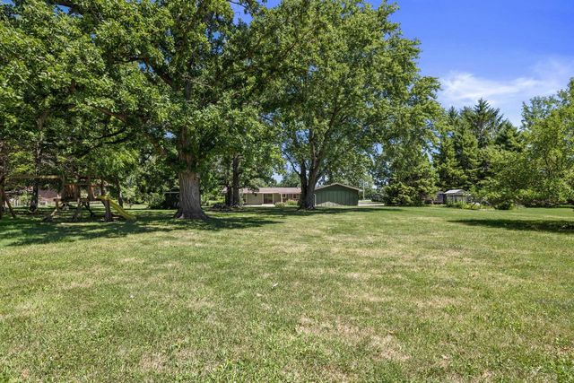 5330 Crystal LANE, Sturtevant, WI 53177