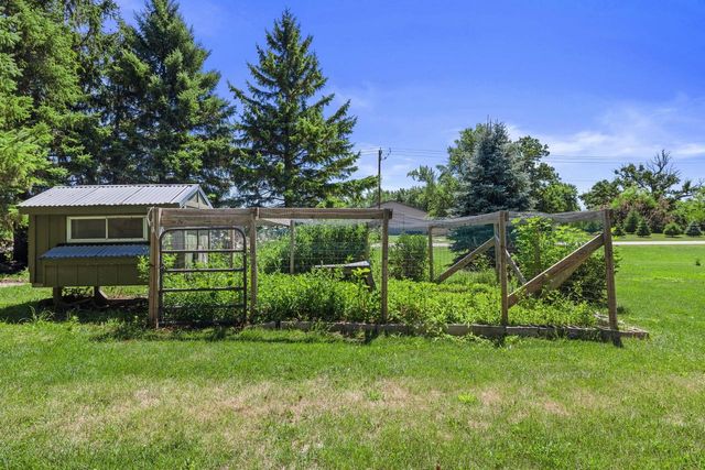 5330 Crystal LANE, Sturtevant, WI 53177