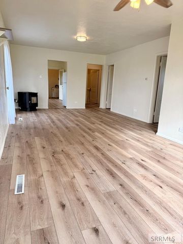 455 W 195 N, Blackfoot, ID 83221