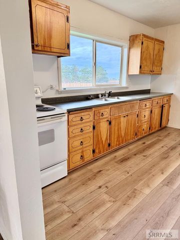 455 W 195 N, Blackfoot, ID 83221