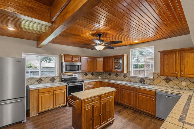 9224 Nathan Drive, White Settlement, TX 76108