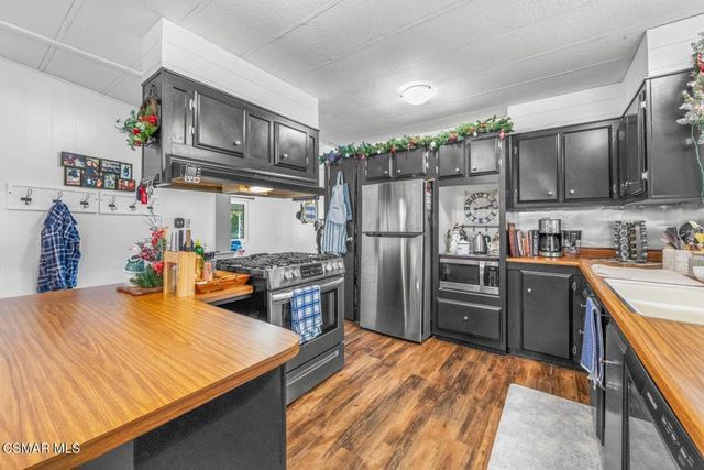 15750 Arroyo Drive 237, Moorpark, CA 93021