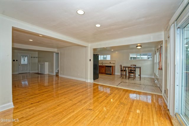 1250 Sumner Avenue, Schenectady, NY 12309