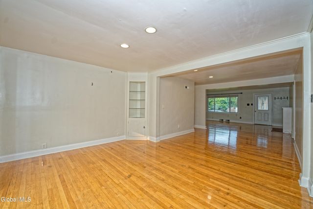 1250 Sumner Avenue, Schenectady, NY 12309