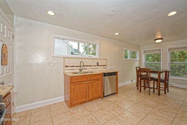 1250 Sumner Avenue, Schenectady, NY 12309