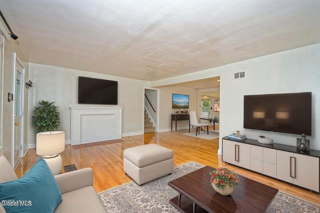 1250 Sumner Avenue, Schenectady, NY 12309