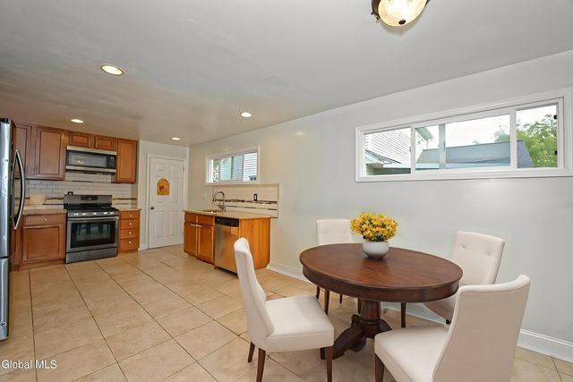 1250 Sumner Avenue, Schenectady, NY 12309