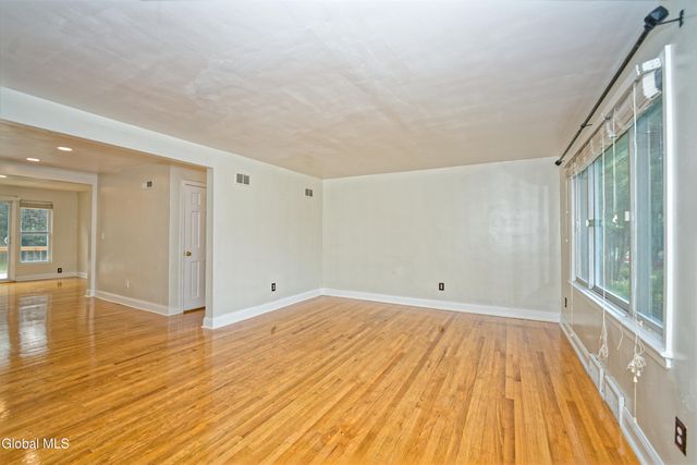 1250 Sumner Avenue, Schenectady, NY 12309