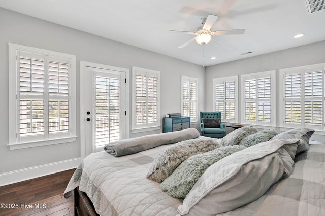 1224 Croaker Lane, Carolina Beach, NC 28428