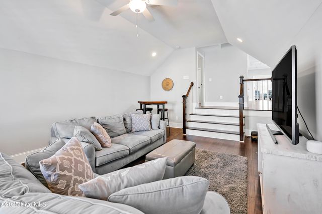 1224 Croaker Lane, Carolina Beach, NC 28428