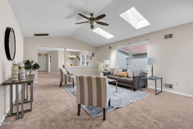 2137 Agincourt Road, Toms River, NJ 08755