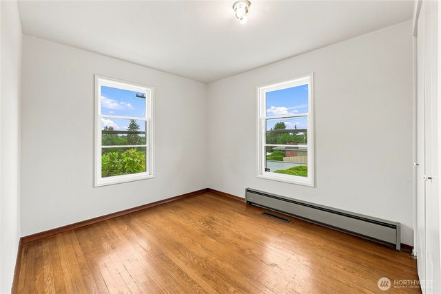 15852 7th Avenue SW, Seattle, WA 98166