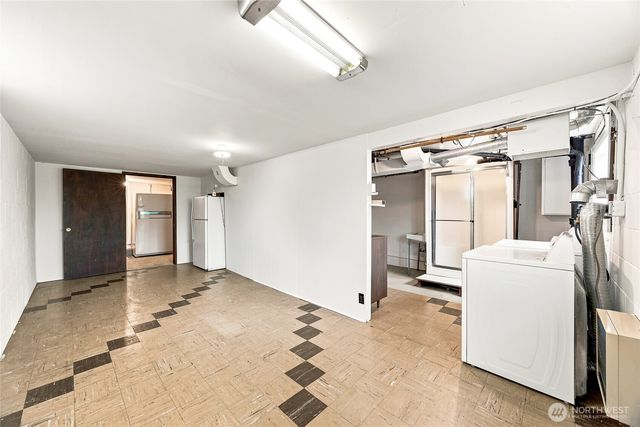 15852 7th Avenue SW, Seattle, WA 98166