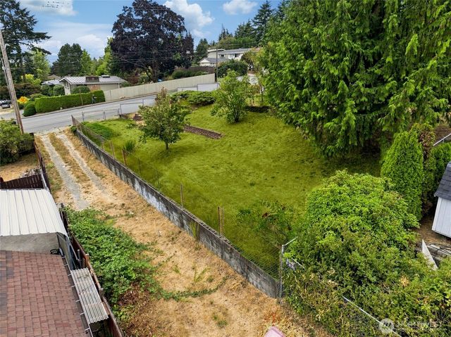 15852 7th Avenue SW, Seattle, WA 98166