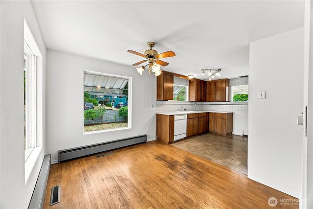 15852 7th Avenue SW, Seattle, WA 98166