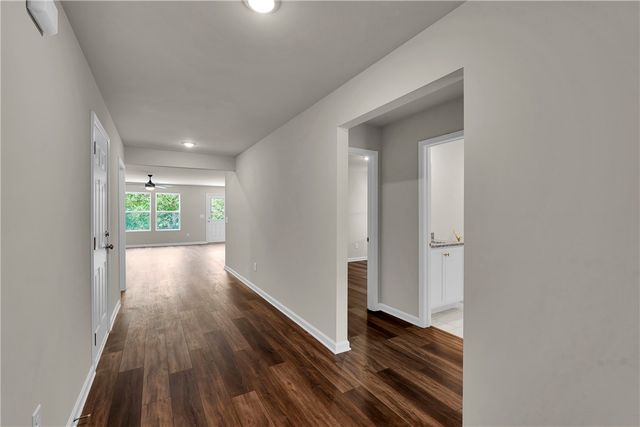 442 S Elm Street, Pendleton, SC 29670