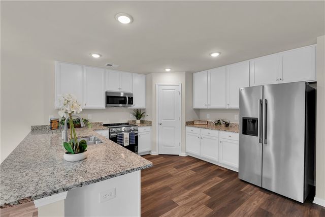 442 S Elm Street, Pendleton, SC 29670