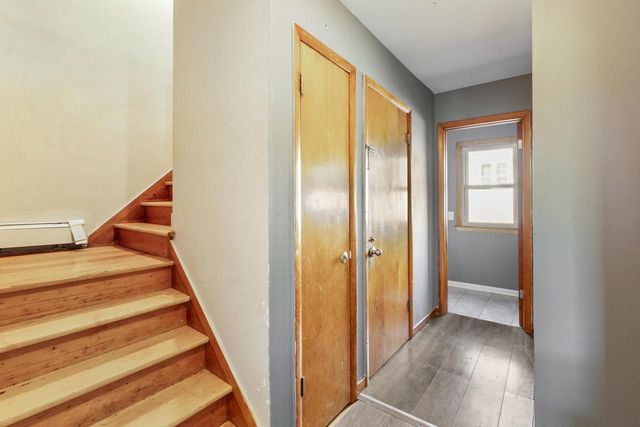 8505 W Arthur AVENUE, West Allis, WI 53227