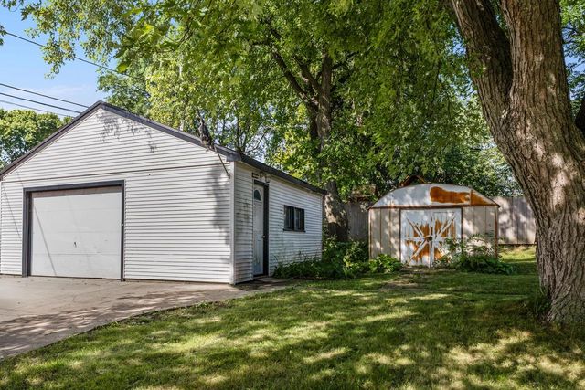 8505 W Arthur AVENUE, West Allis, WI 53227