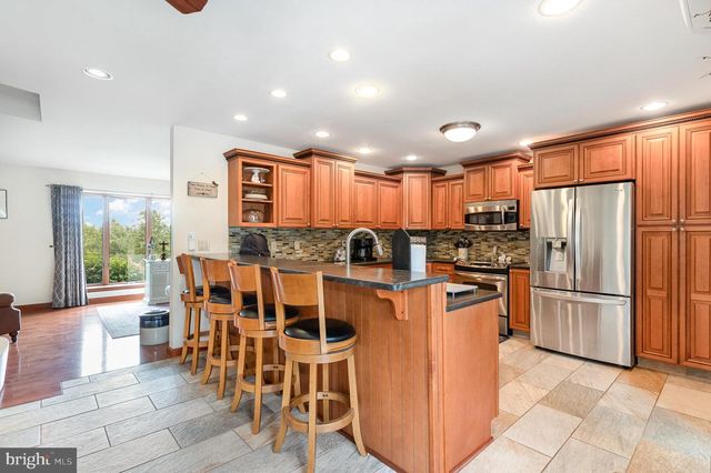 44 HILL TOP RD, Halifax, PA 17032