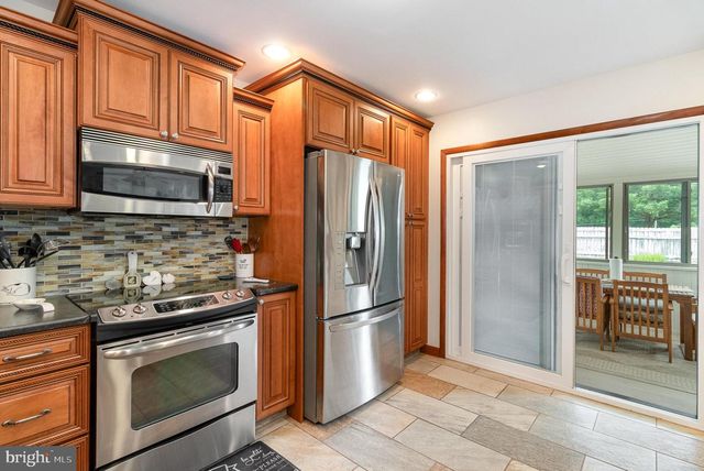 44 HILL TOP RD, Halifax, PA 17032