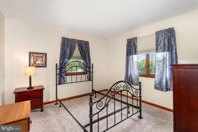 44 HILL TOP RD, Halifax, PA 17032