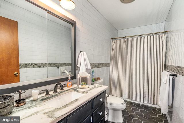 44 HILL TOP RD, Halifax, PA 17032