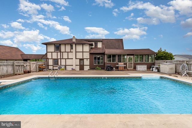 44 HILL TOP RD, Halifax, PA 17032