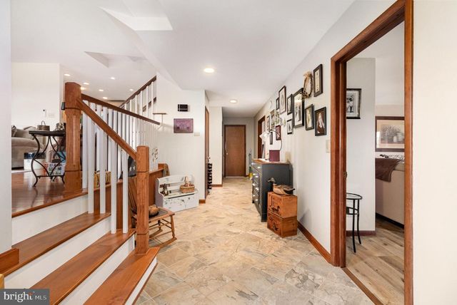 44 HILL TOP RD, Halifax, PA 17032